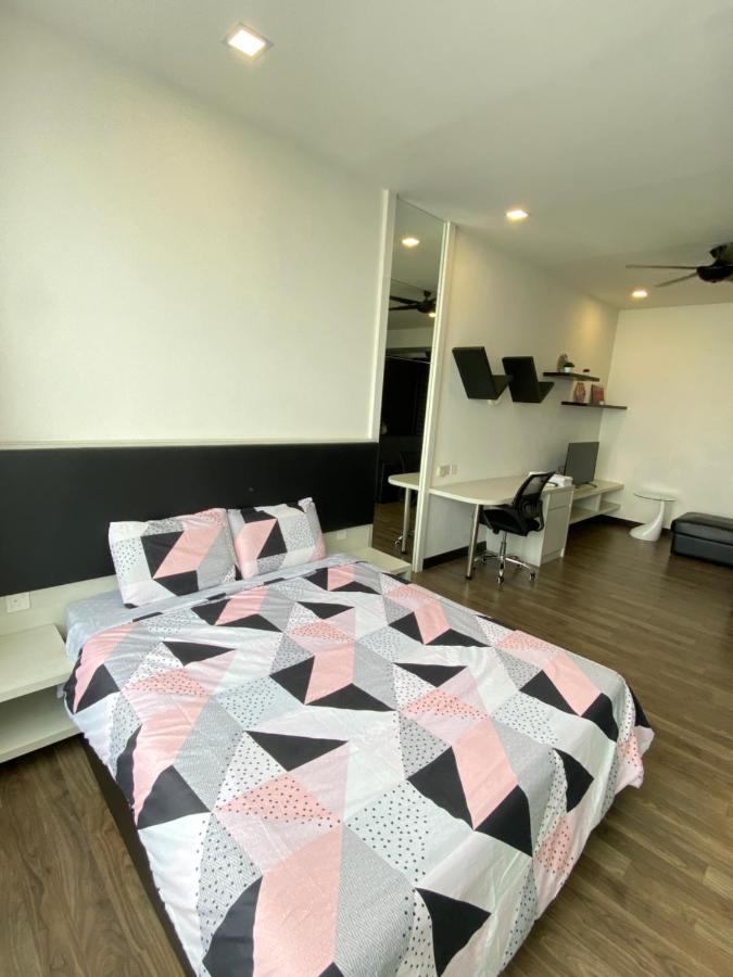 Landmark Residence 2, Studio For 2 Pax, High Floor, Nice View, Free Parking, Budget Stay Kajang Kültér fotó